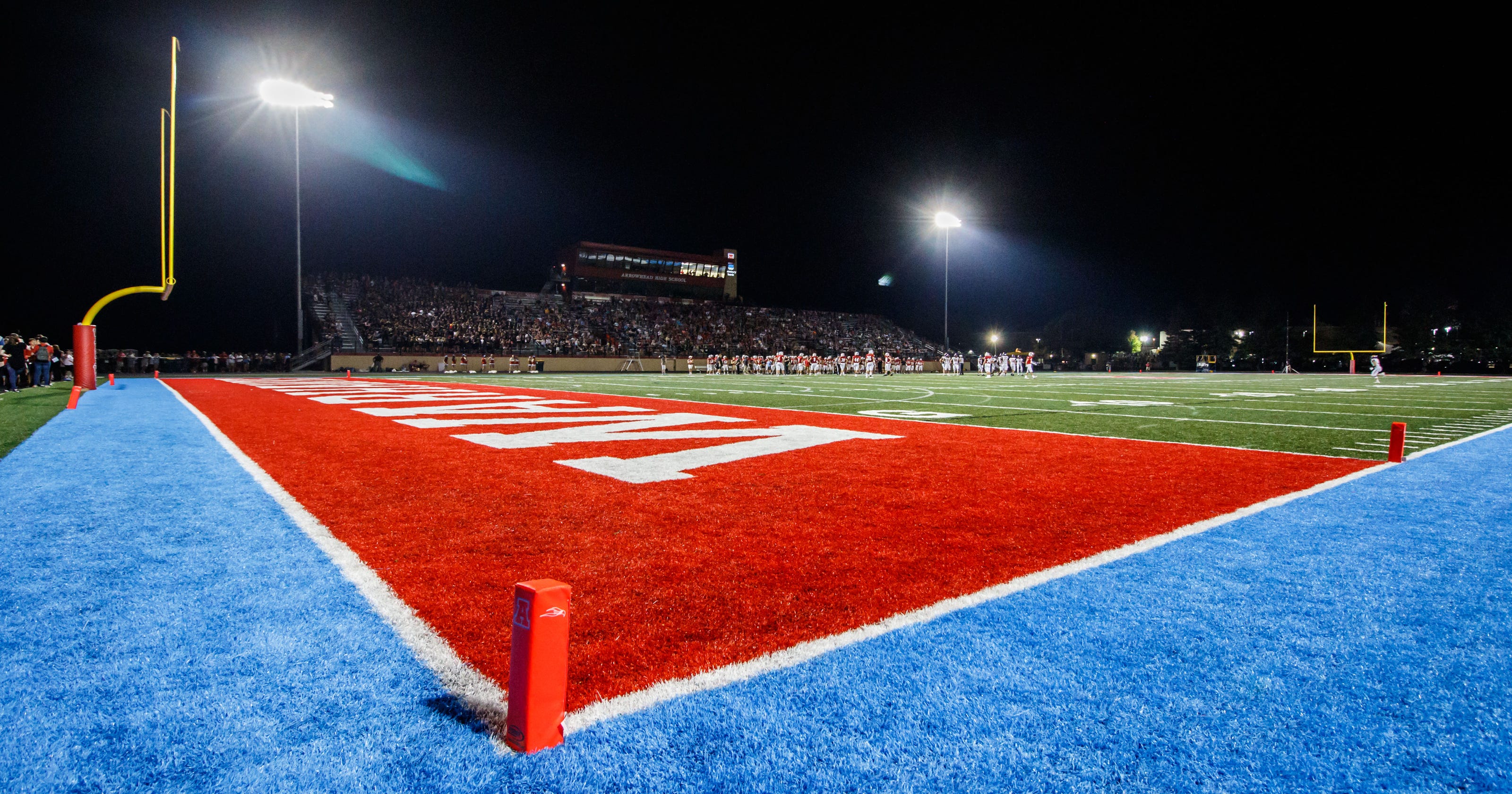 Arrowhead student's video from football game goes viral