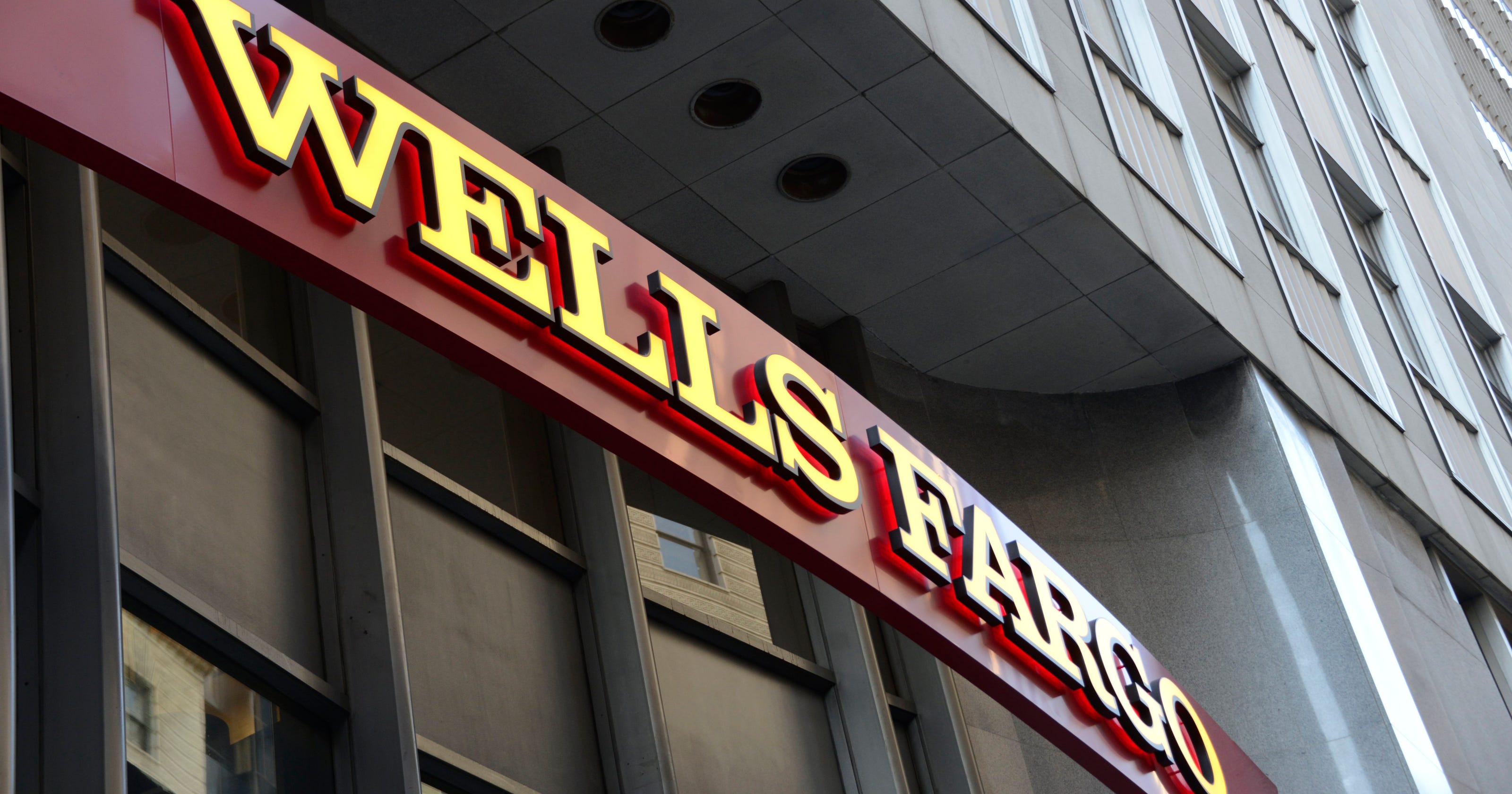 Wells Fargo layoffs Why it's happening and what it means for Des Moines
