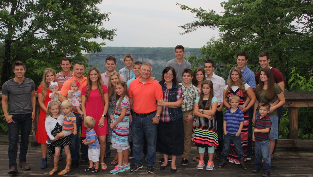 Photos Bates megafamily of East Tennessee on 'Bringing Up Bates'