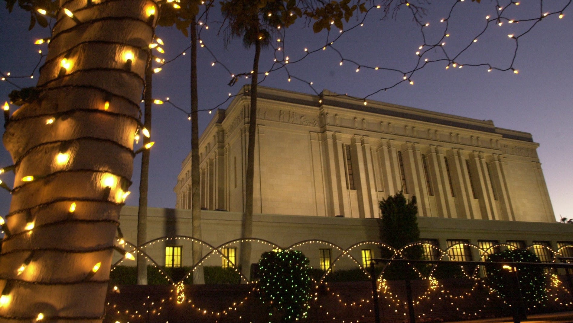 Mormon temple gilbert s christmas lights 2022