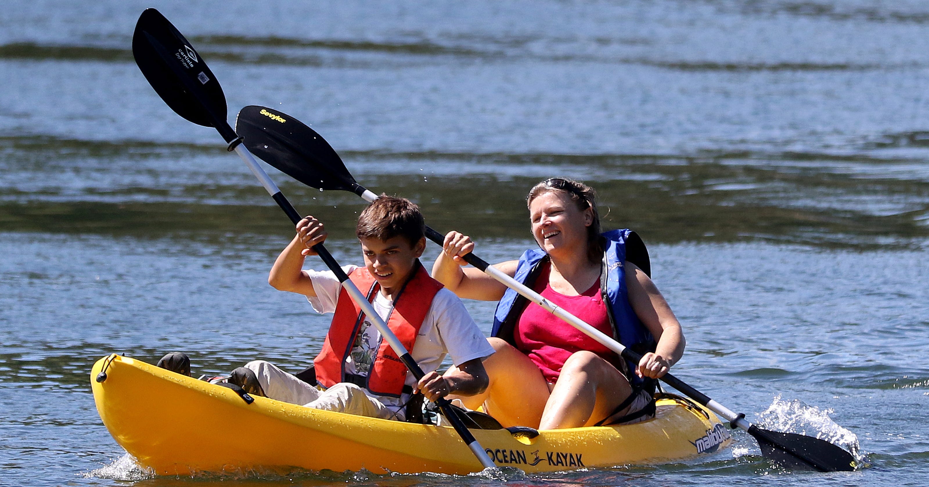 Bill increasing raft, kayak permit fee passes Oregon 