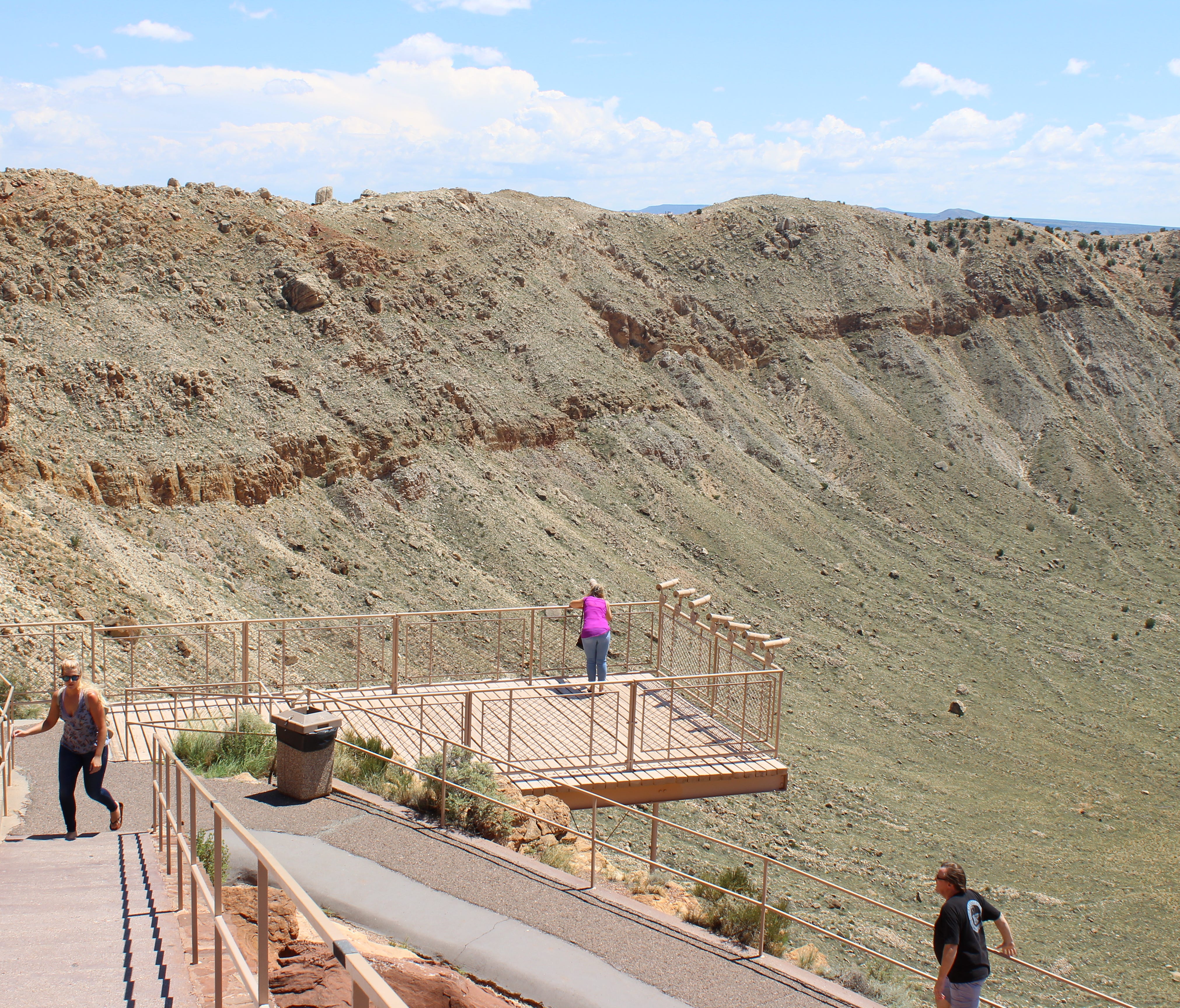 Trails to the east of Meteor Crater's visitor center offer a handful of viewing platforms.