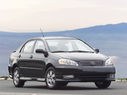 DFP 1020_2004_Toyota_Corolla.jpg