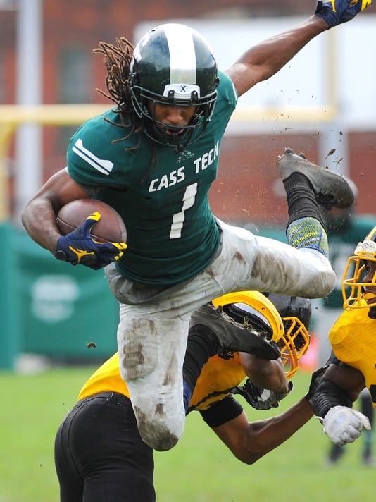 Michigan Football Early Enrollees Start Class Today