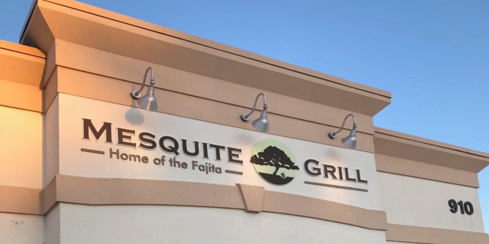Mesquite Grill brings on the Mexican food and awesome guac