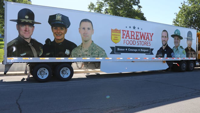 Fareway Stores, Inc. recently unveiled a series of semi-trucks honoring public service members from throughout the state. The trailers showcased photographs of 24 members from various branches of public service, including the Iowa National Guard, Iowa State Troopers, and local law enforcement agencies.