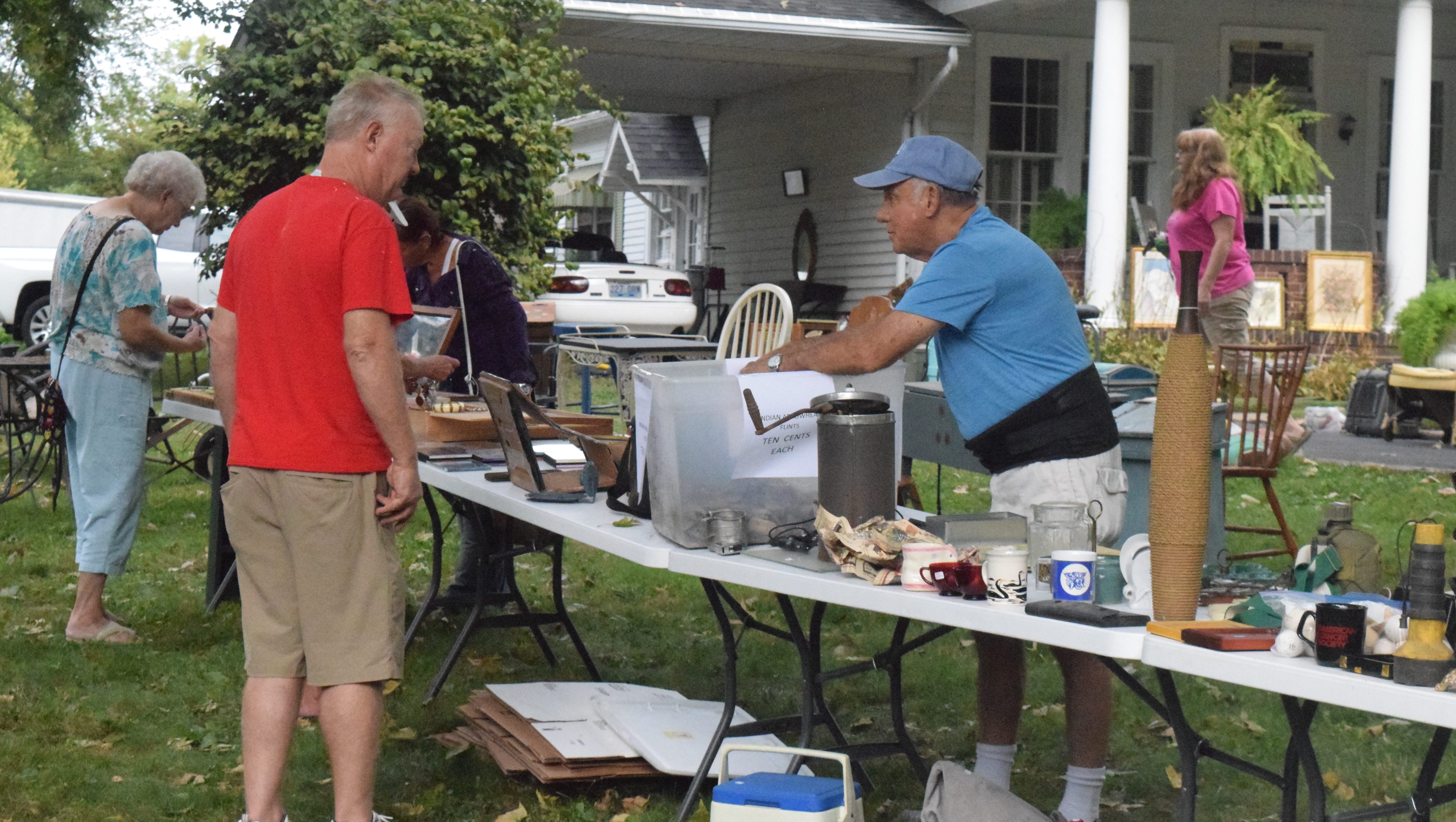 The annual Highway 60 Yard Sale in full swing