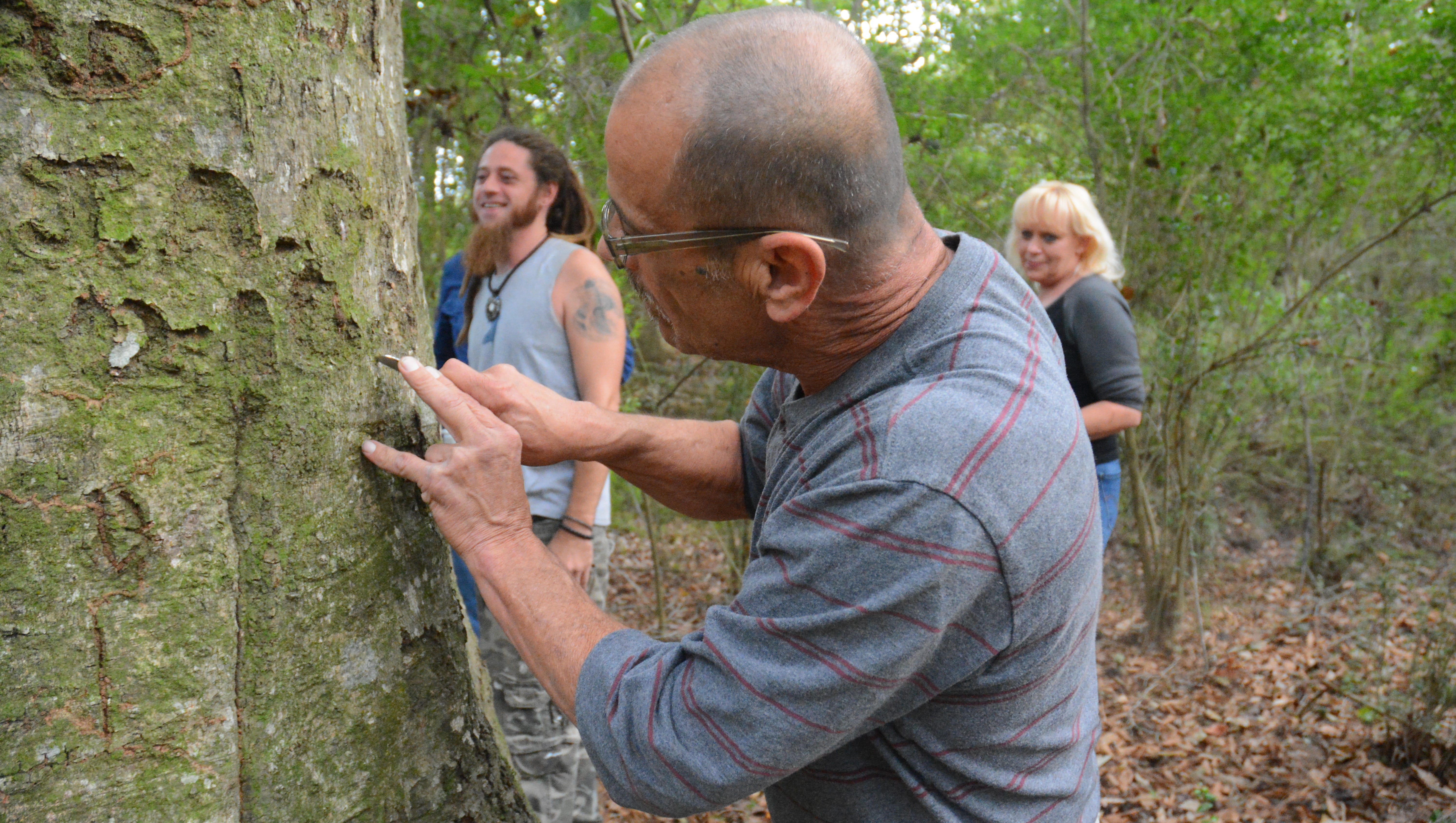 Lynyrd Skynyrd 40 years later: Survivors, rescuers return to crash site
