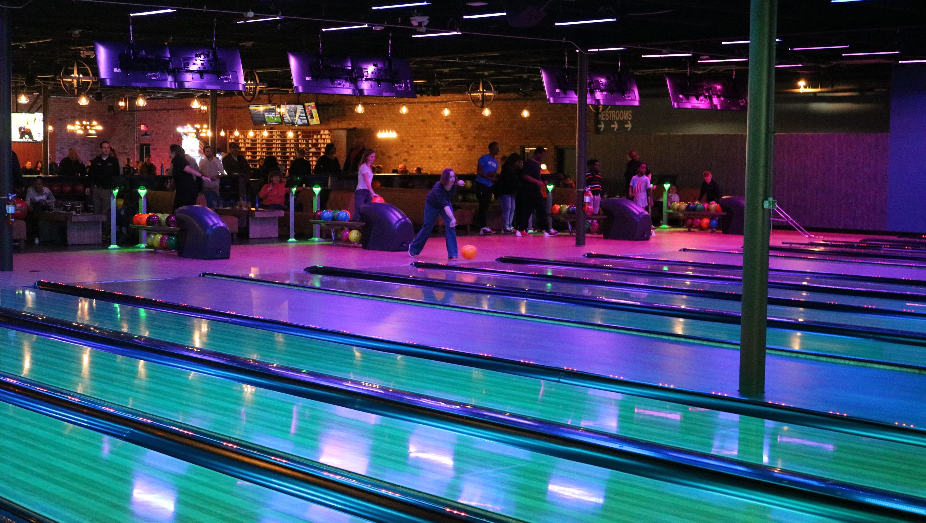 Pin Deck bowling alley in Miami Township set to open Nov. 22
