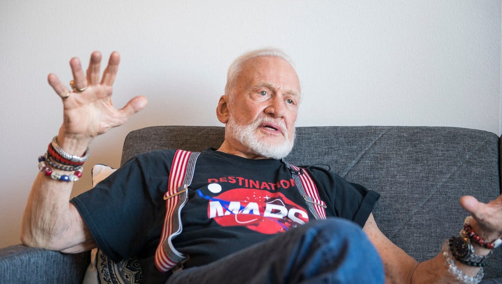 Buzz Aldrin really, really wants humans to go to Mars