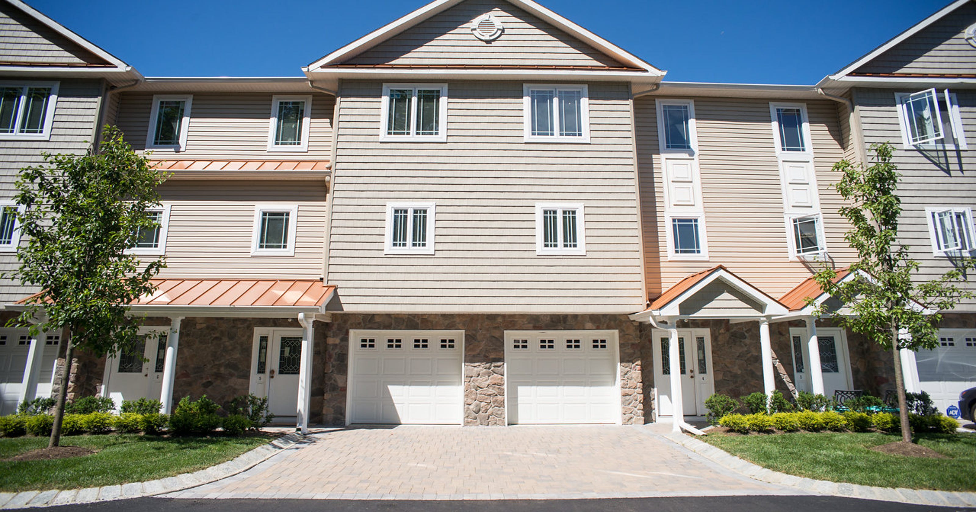 Florence Court Townhomes townhomes in Aberdeen