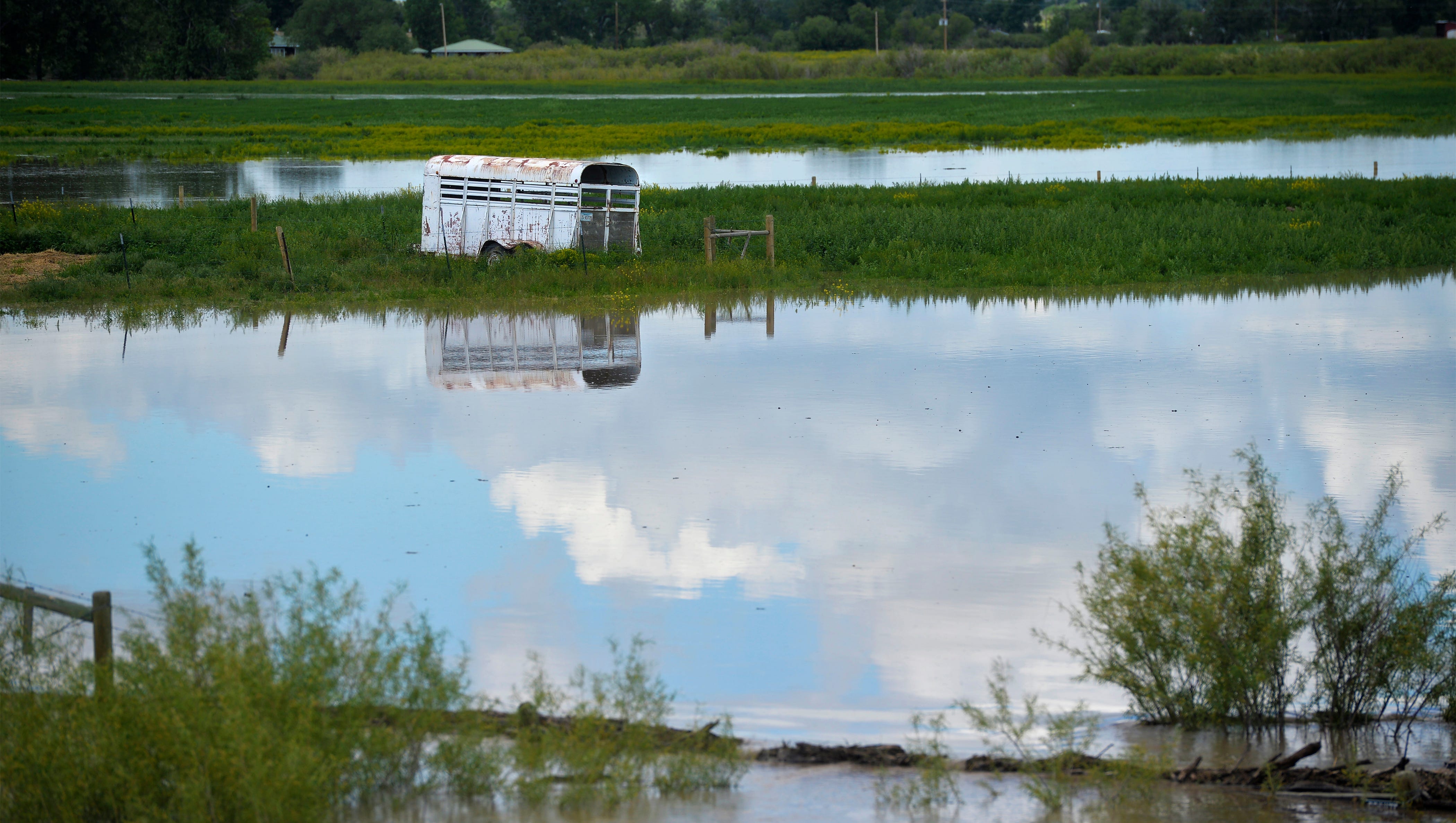 Montana flooding Sun River races toward Vaughn as residents prepare