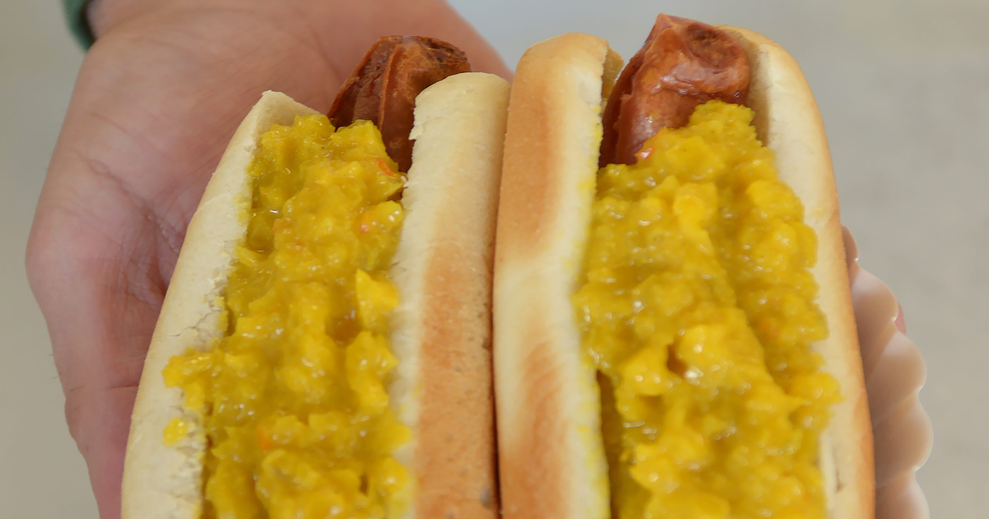 Rutt's Hutt in Clifton NJ named best hot dog in the nation