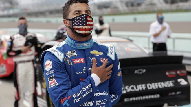 Kamara Lauds Wallace S Courage After Nascar S Trying Week