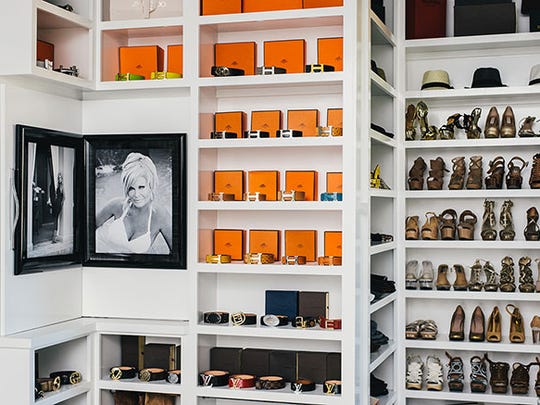 Lady With World S Biggest Closet Helps Nj Girl