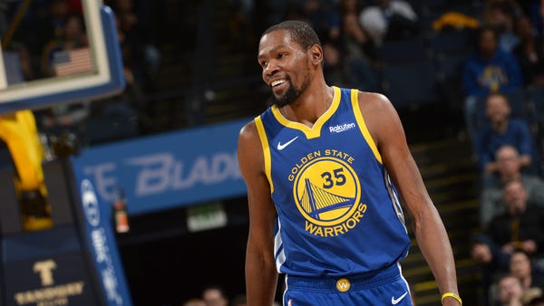 OAKLAND, CA - NOVEMBER 13:  Kevin Durant #35 of...