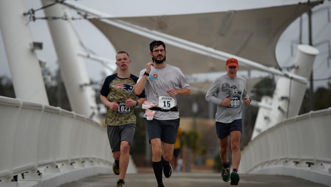 Over 1000 runners and numerous spectators gathered on a dreary Sunday morning for the 44th Tallahassee Marathon, Feb. 4, 2018