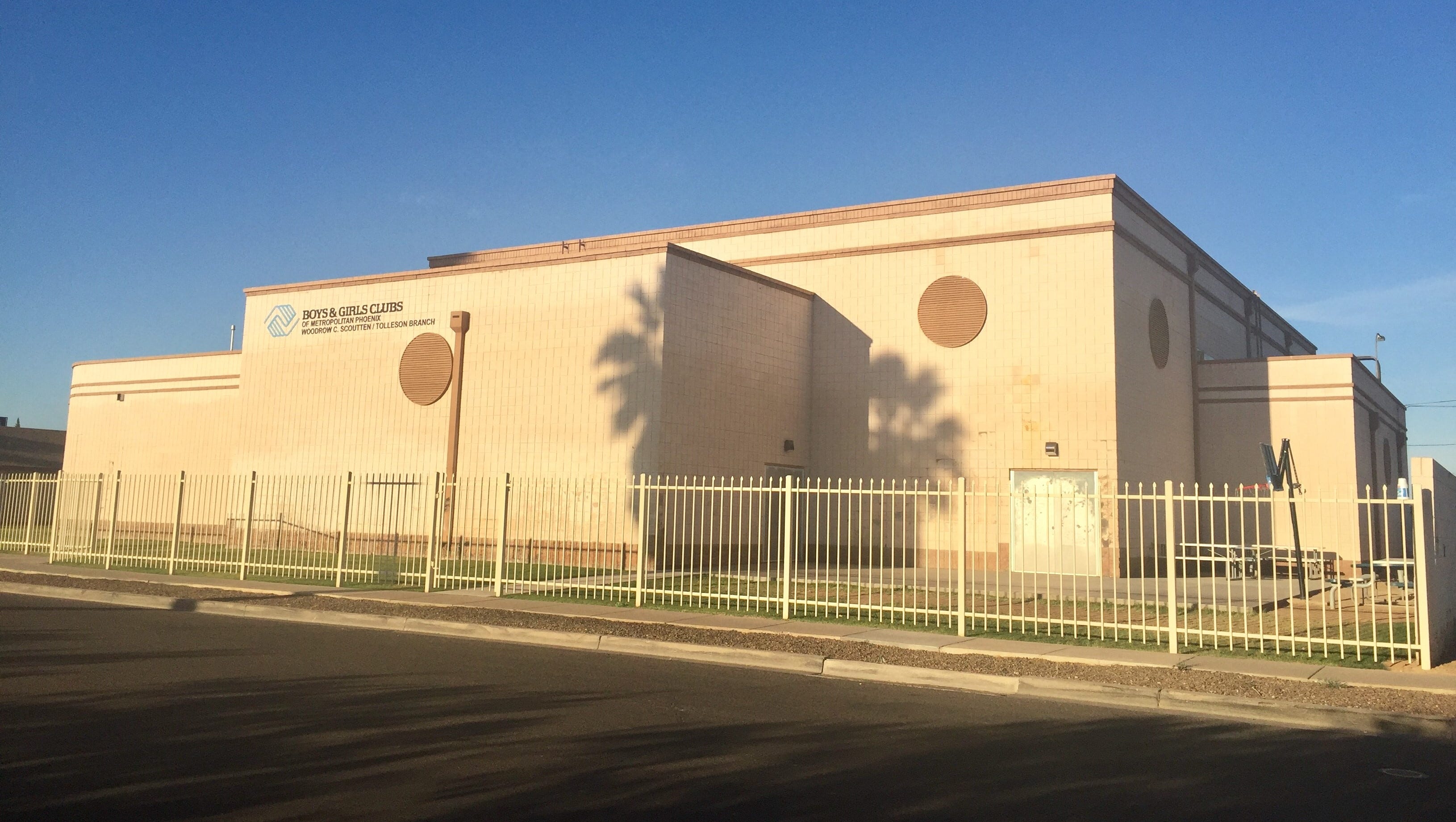 Tolleson Closes Boys And Girls Club To Open Its New Recreation Center