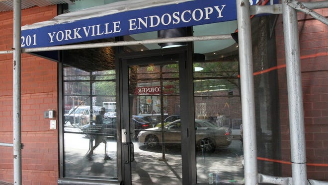 Manhattan's Yorkville Endoscopy says it does not put patients under general anesthesia, nor did they take a scalpel to a polyp on Joan Rivers' vocal cord.