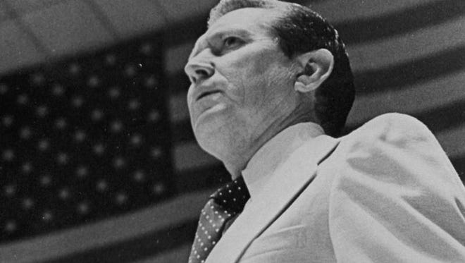 Former Mississippi State coach Babe McCarthy will be honored by his hometown on Thursday.