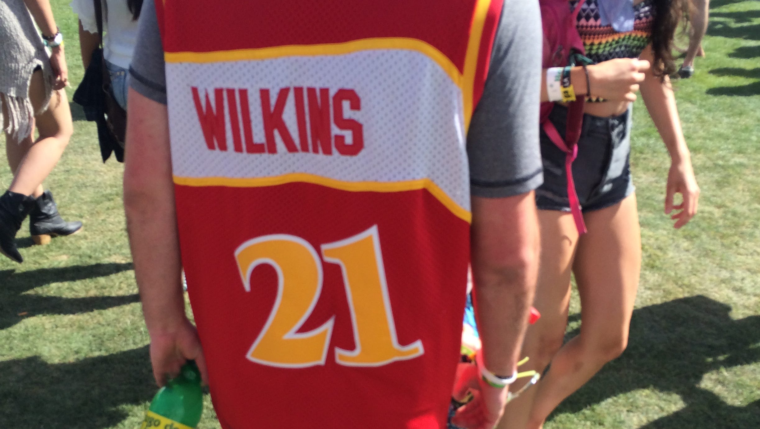 Guys Wearing Nba Jerseys To Coachella Need Creativity