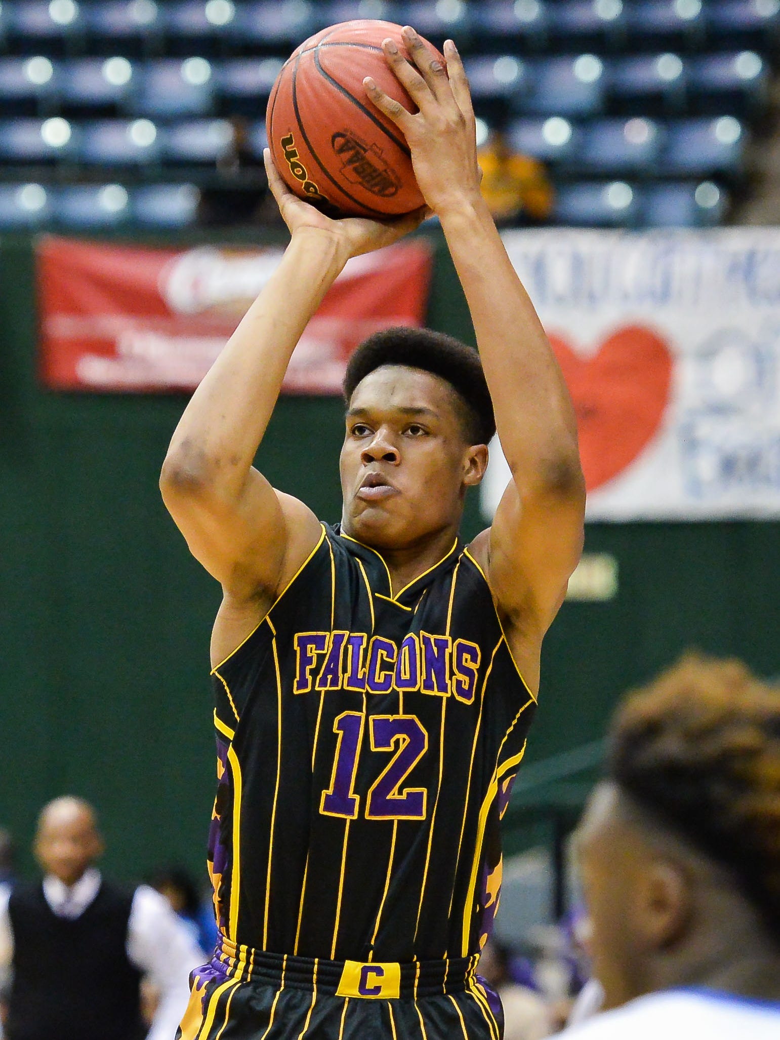 Report Top Memphis Tigers Basketball Target Robert Woodard