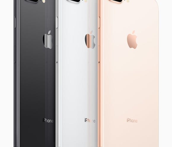 iPhone 8 and 8 Plus look very similar to last year's iPhone 7 and 7 Plus.