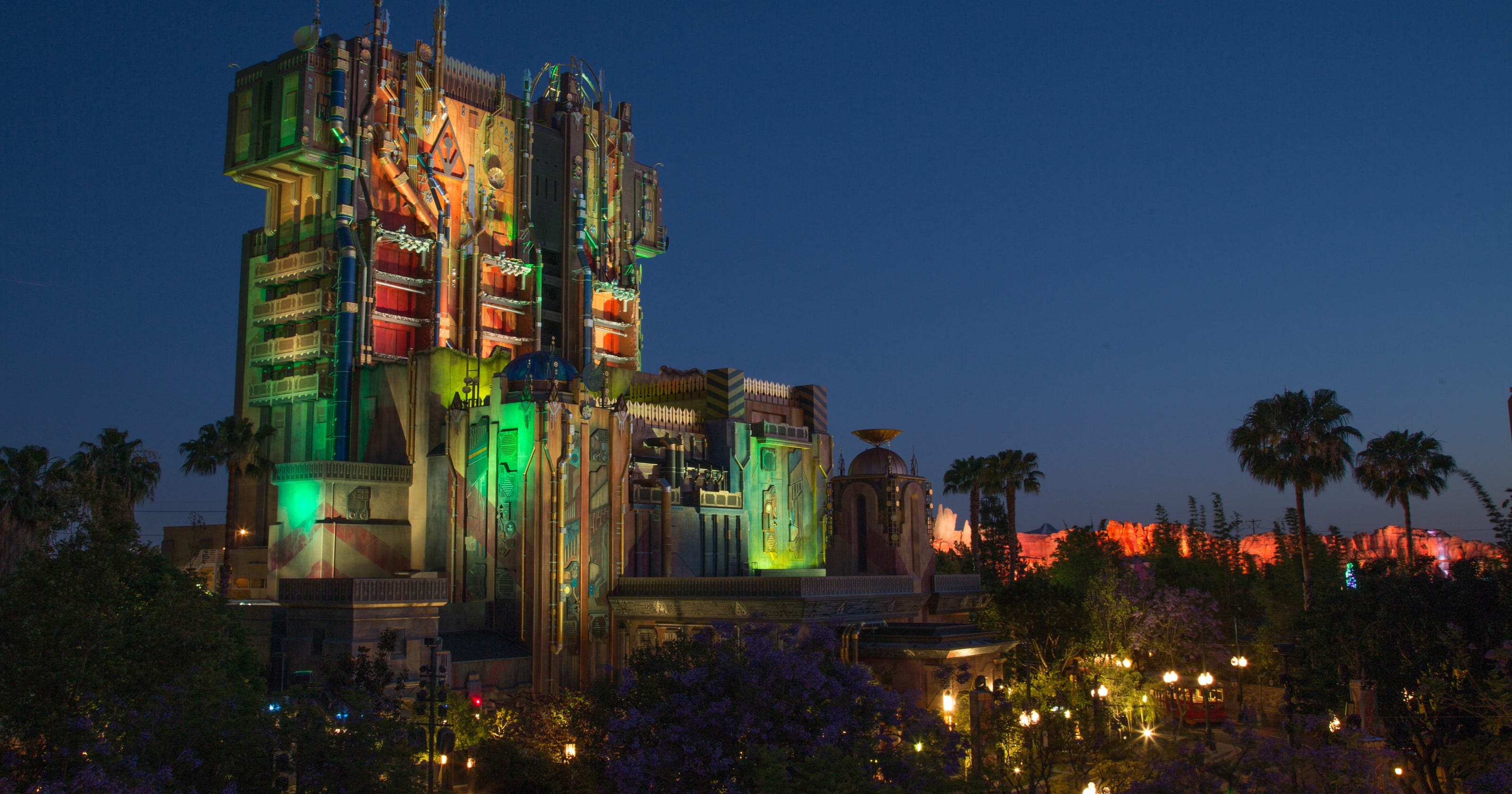 disney s new guardians of the galaxy ride here s what to expect