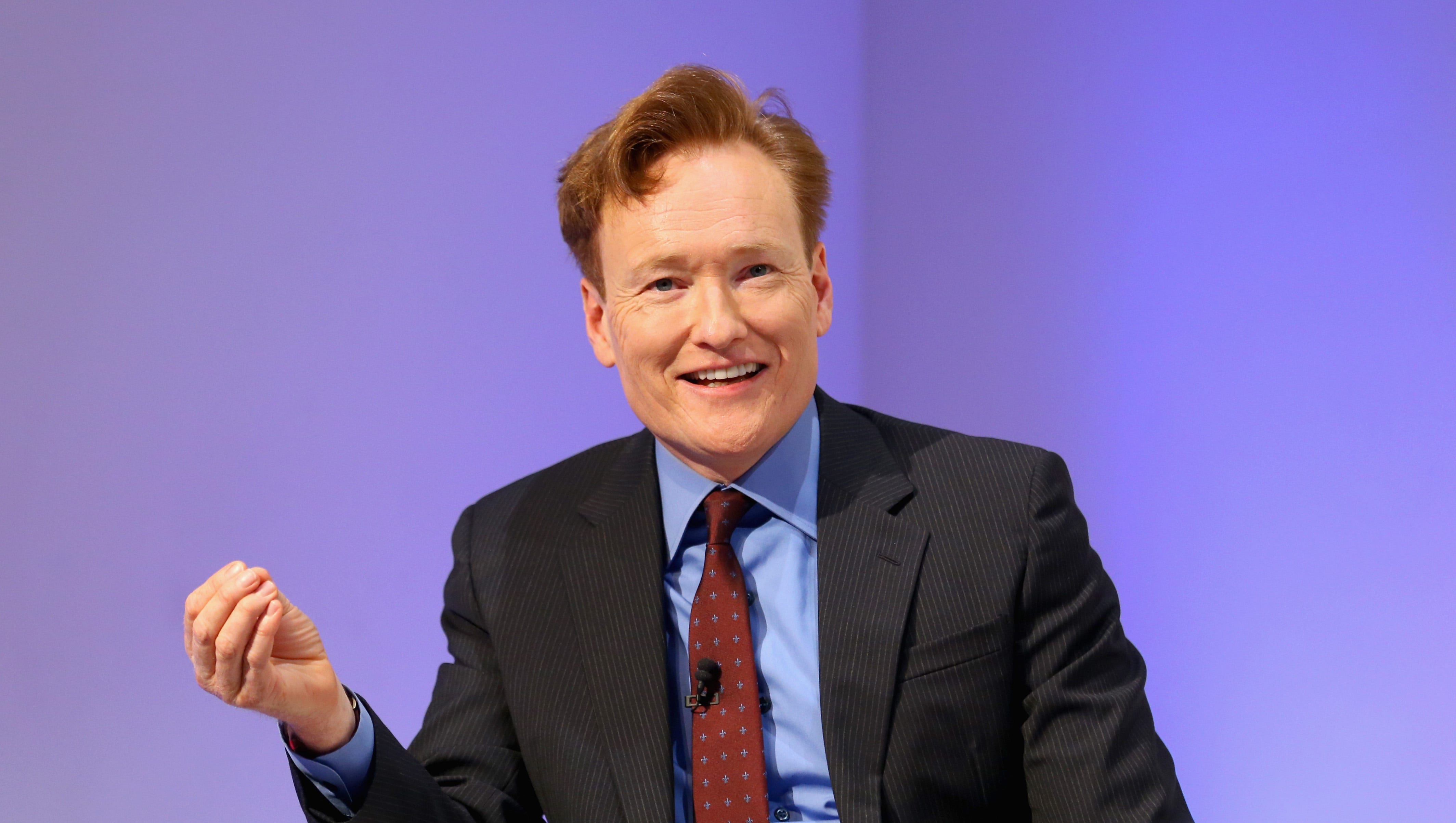 Conan Parodies That Melisandre Scene From Game Of Thrones Without his enchanted amulet, conan reverts to his ancient, withered state. conan parodies that melisandre scene