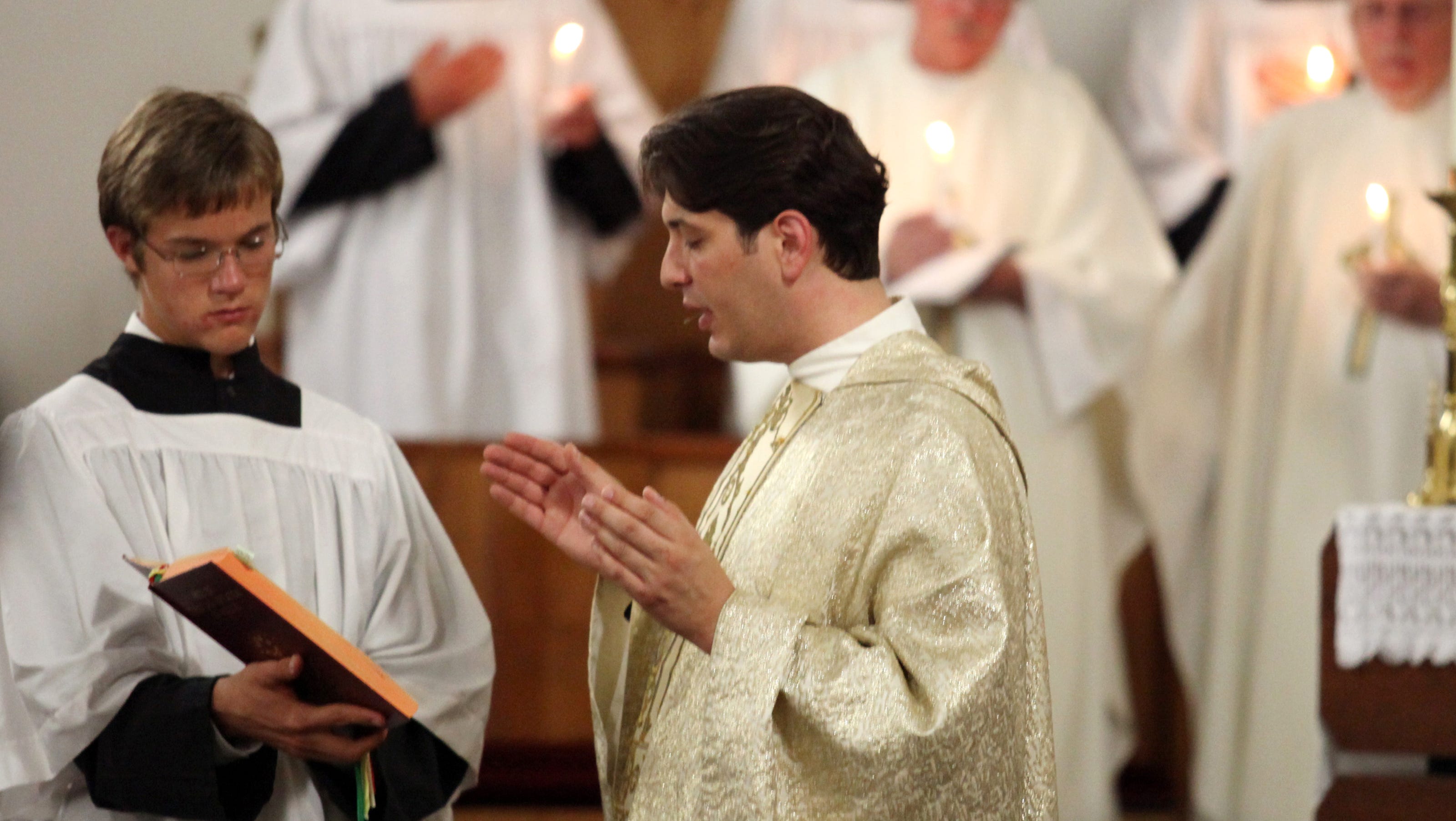 U.S. Catholics face shortage of priests
