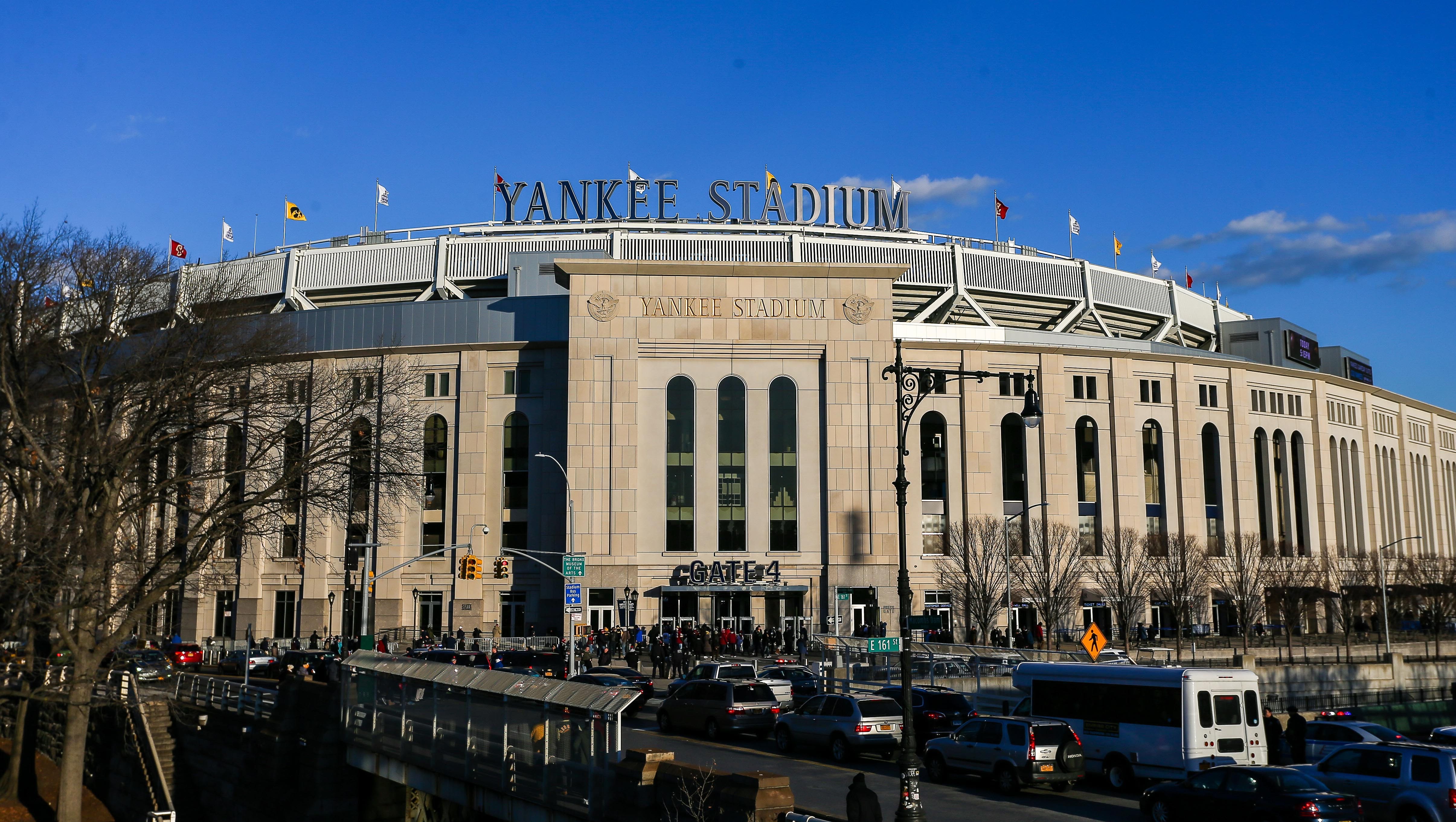 New York Yankees trade Chad Whitmer to Milwaukee Brewers