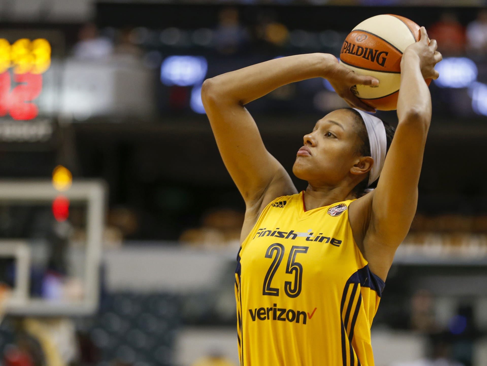 Doyel Entire Indiana Fever roster kneels for national anthem