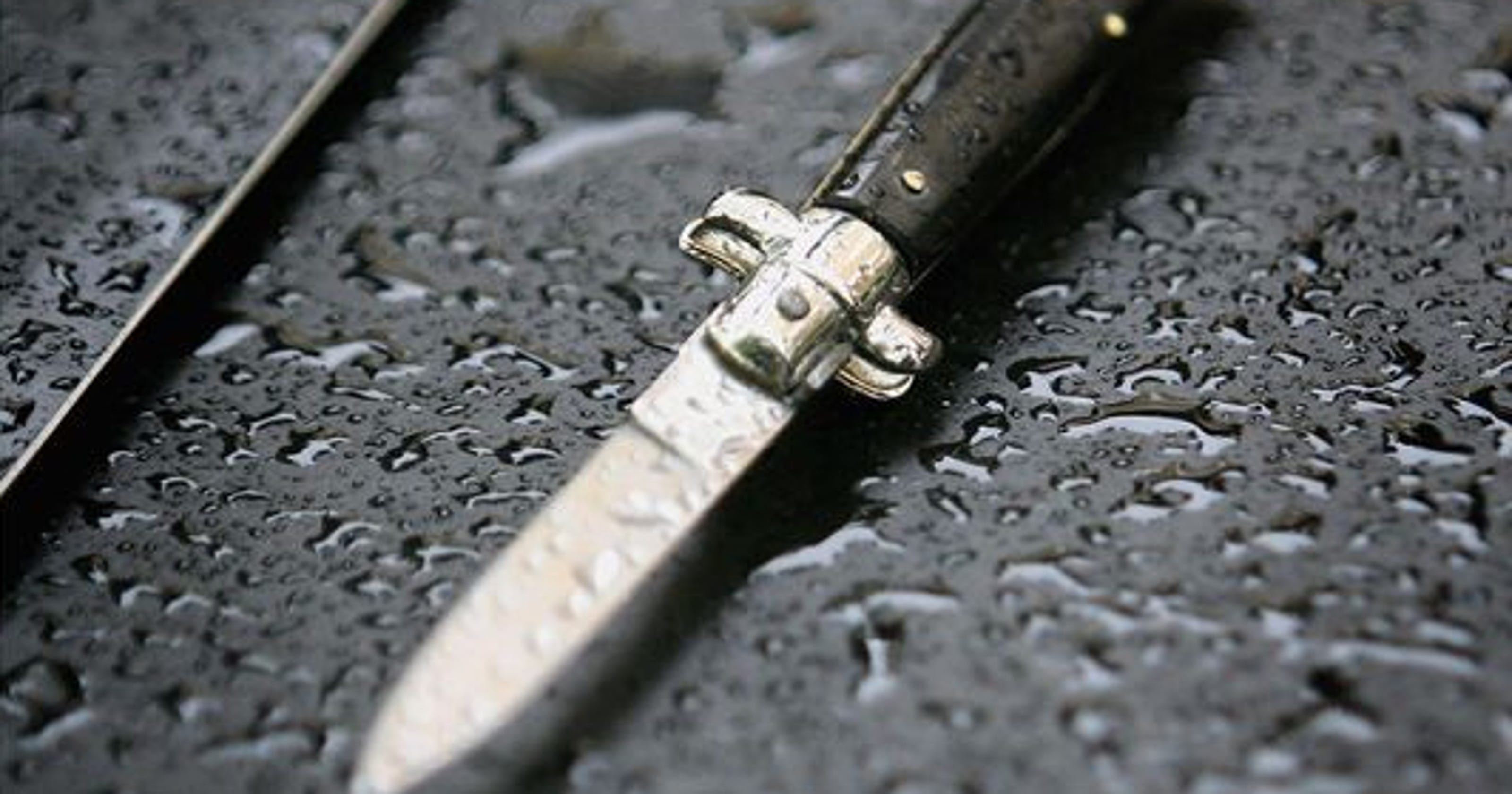 Switchblade switcheroo, blades now legal