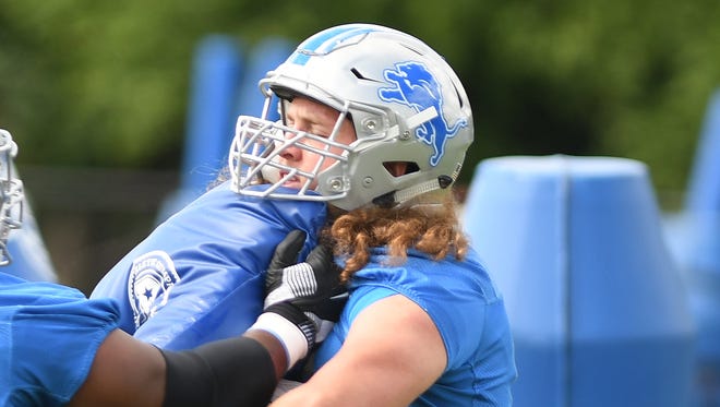 Offensive lineman Storm Norton has been re-signed to take the place of Dan Skipper on the Lions' practice squad.