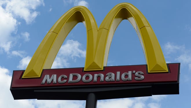 McDonald's global same-store sales grew 4% in the third quarter of 2015.