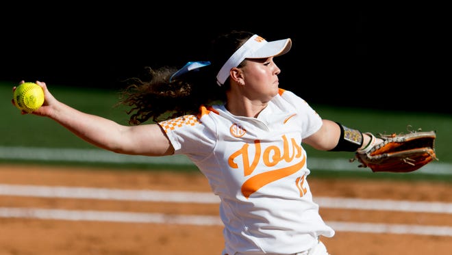 Tennessee pitcher/utility Caylan Arnold (12) pitches during a game between Tennessee and Georgia at Sherri Parker Lee Stadium in Knoxville, Tennessee on Saturday, March 31, 2018.