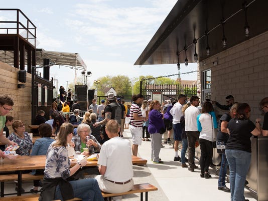 Guide To Milwaukee Craft Breweries Beer Gardens