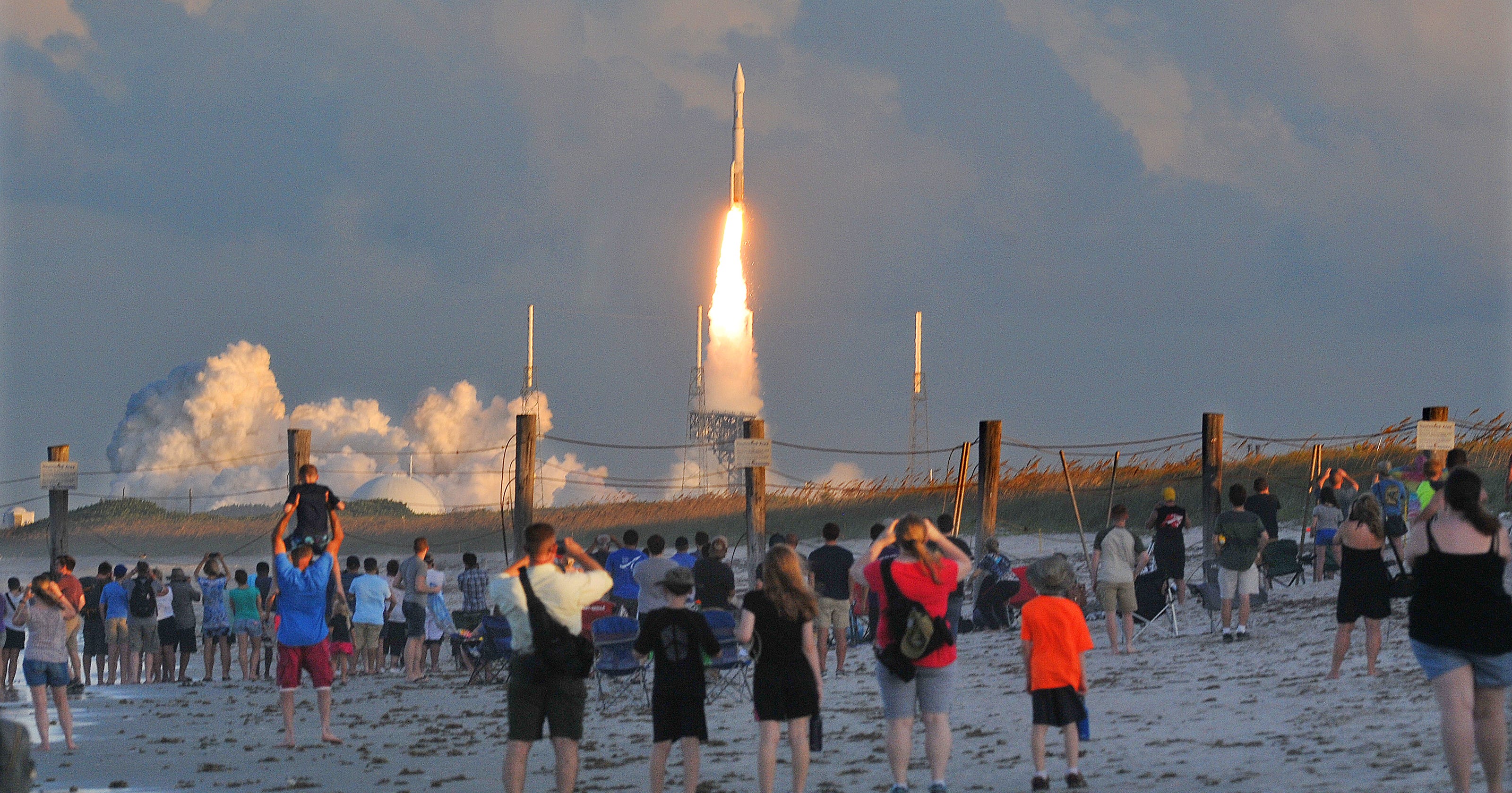 10 Great Places To Watch A Rocket Launch
