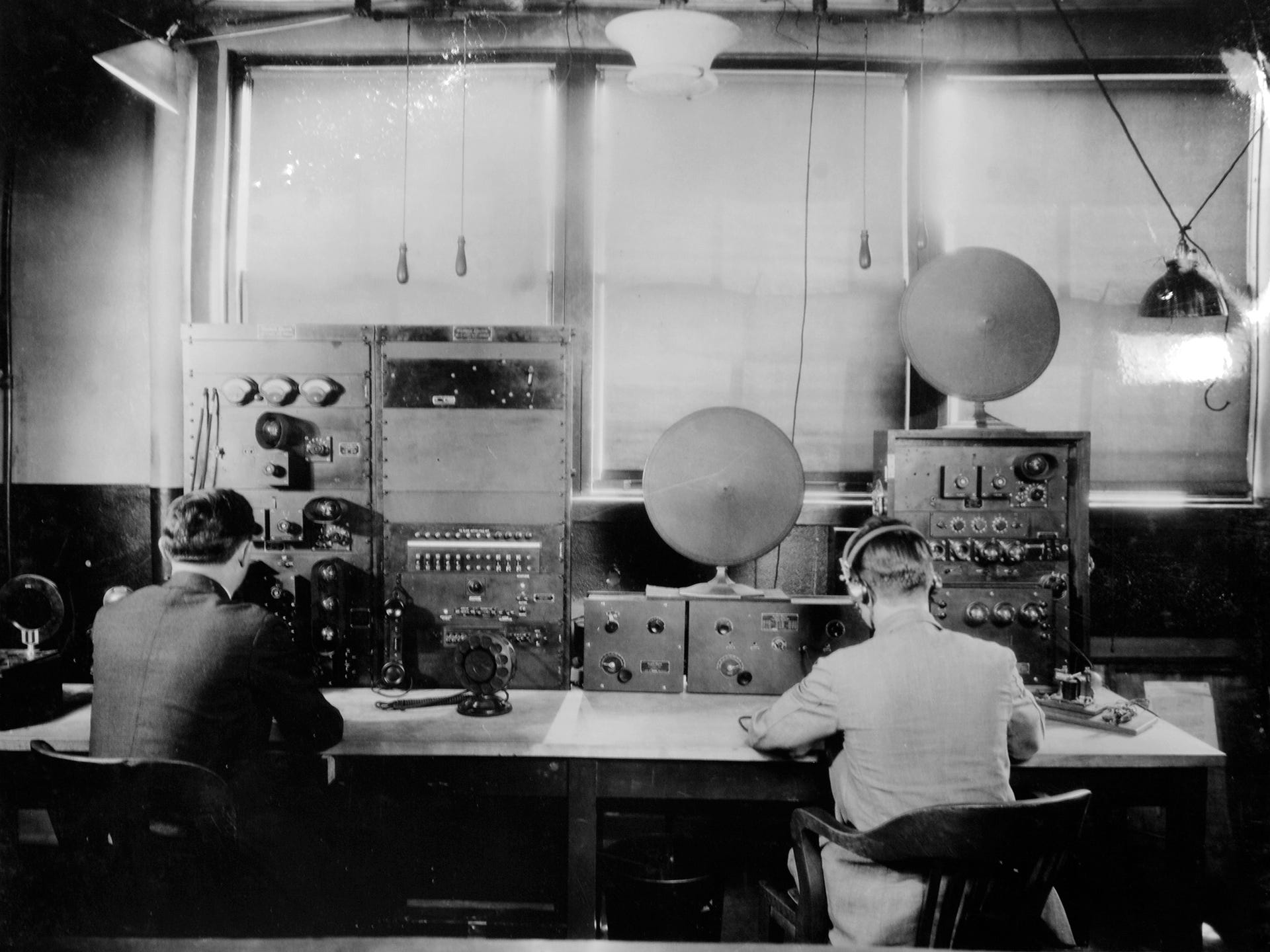 WWJ, the world's first commercial radio station
