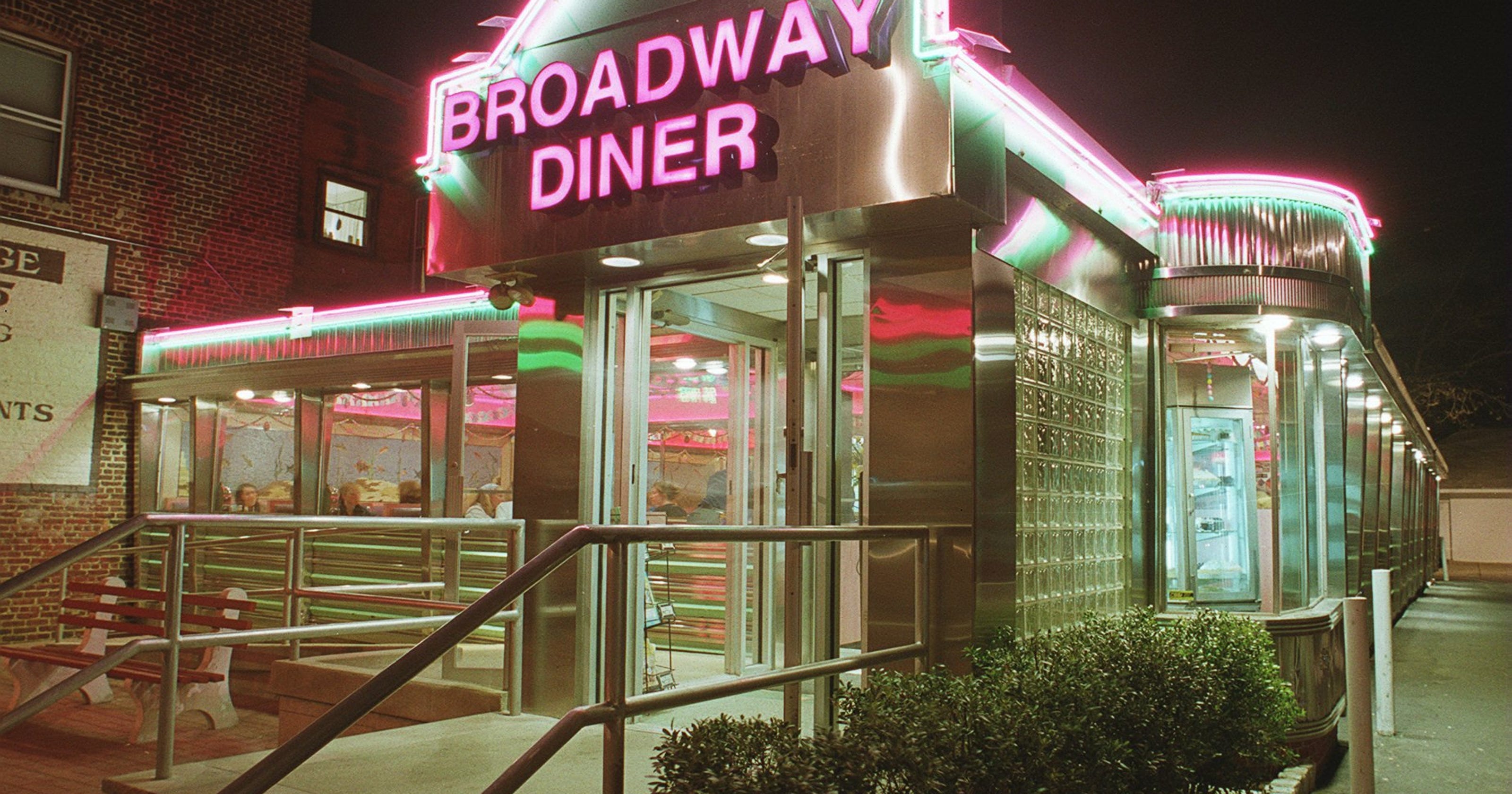 broadway diner tour