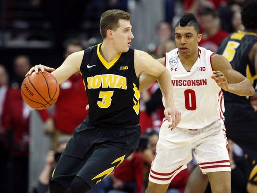Mar 2, 2017; Madison, WI, USA; Iowa Hawkeyes guard