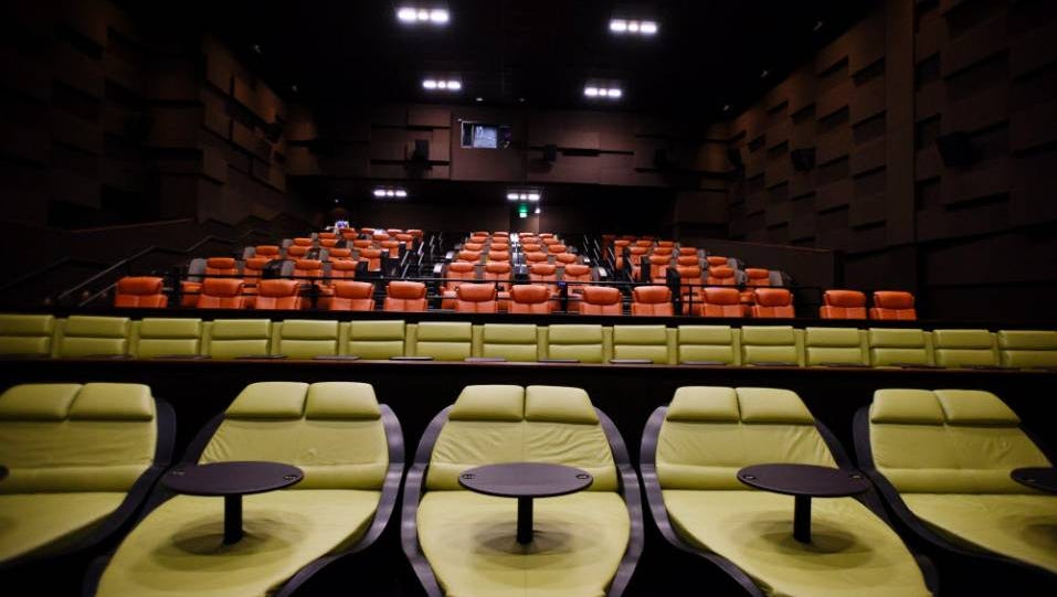 First look: iPic dine-in theater