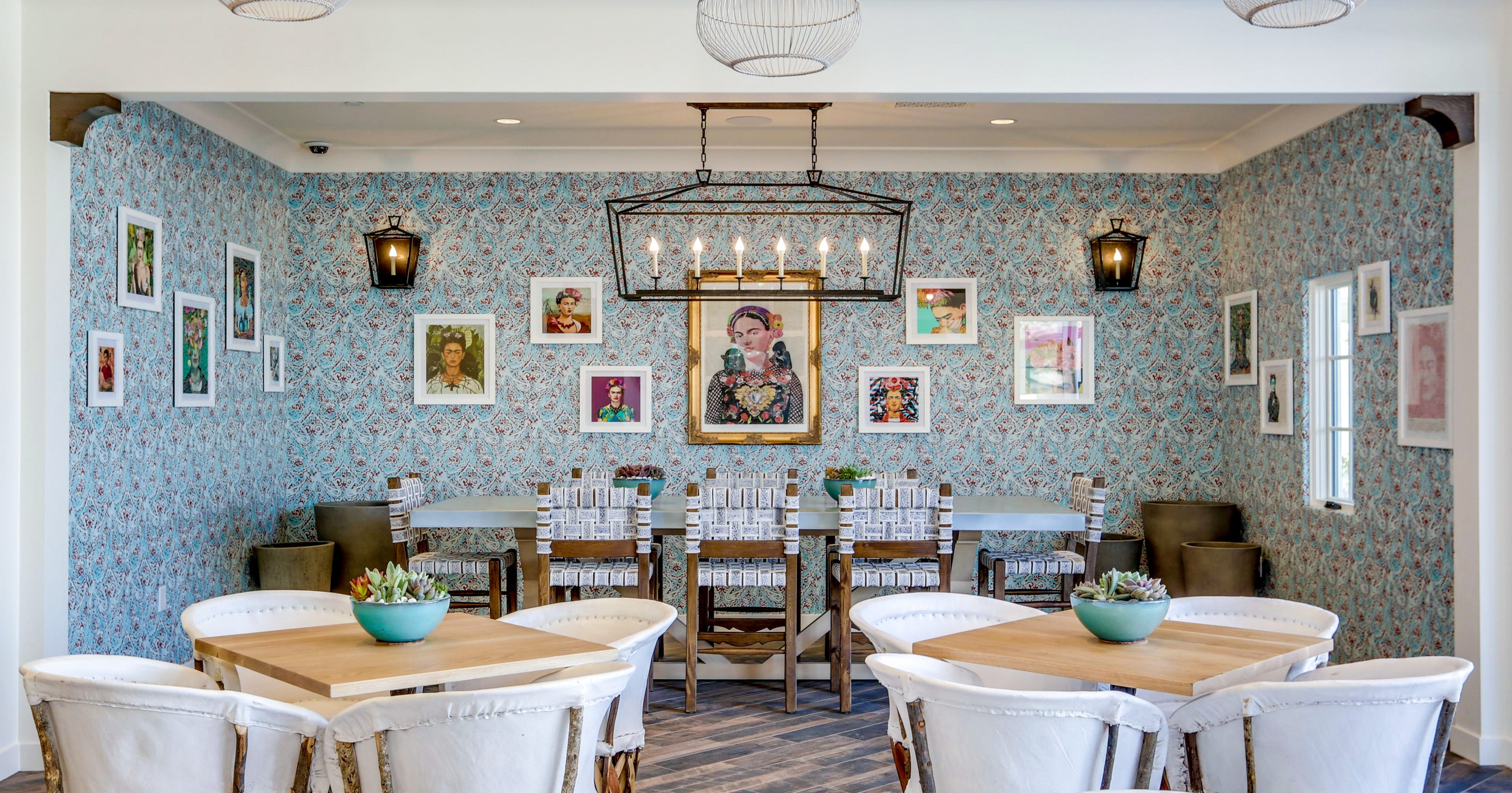This Palm Springs restaurant is IGworthy