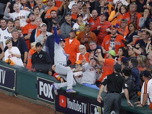 Game 5 at Minute Maid Park: Los Angeles Dodgers first