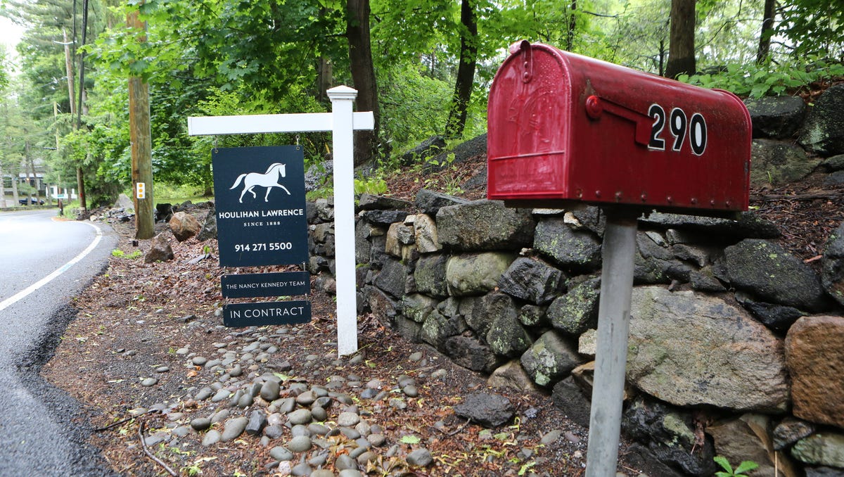A home for sale sign along Furnace Dock Road in Cortlandt, June 6, 2017.