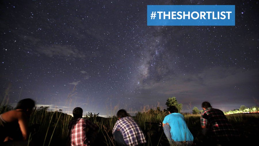 To see the Orionid meteor shower, look to the east and southeast sky between midnight and dawn.