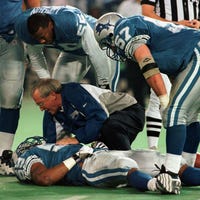He S Not Breathing Ex Lion Reggie Brown Recalls Fateful Day