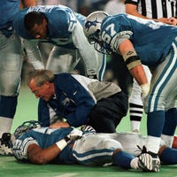 Hes Not Breathing Ex Lion Reggie Brown Recalls Fateful Day