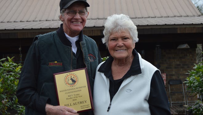 Bill Autrey and his wife, Geri, after Bill was named the 2016 Bill T. Teague handler of the year.