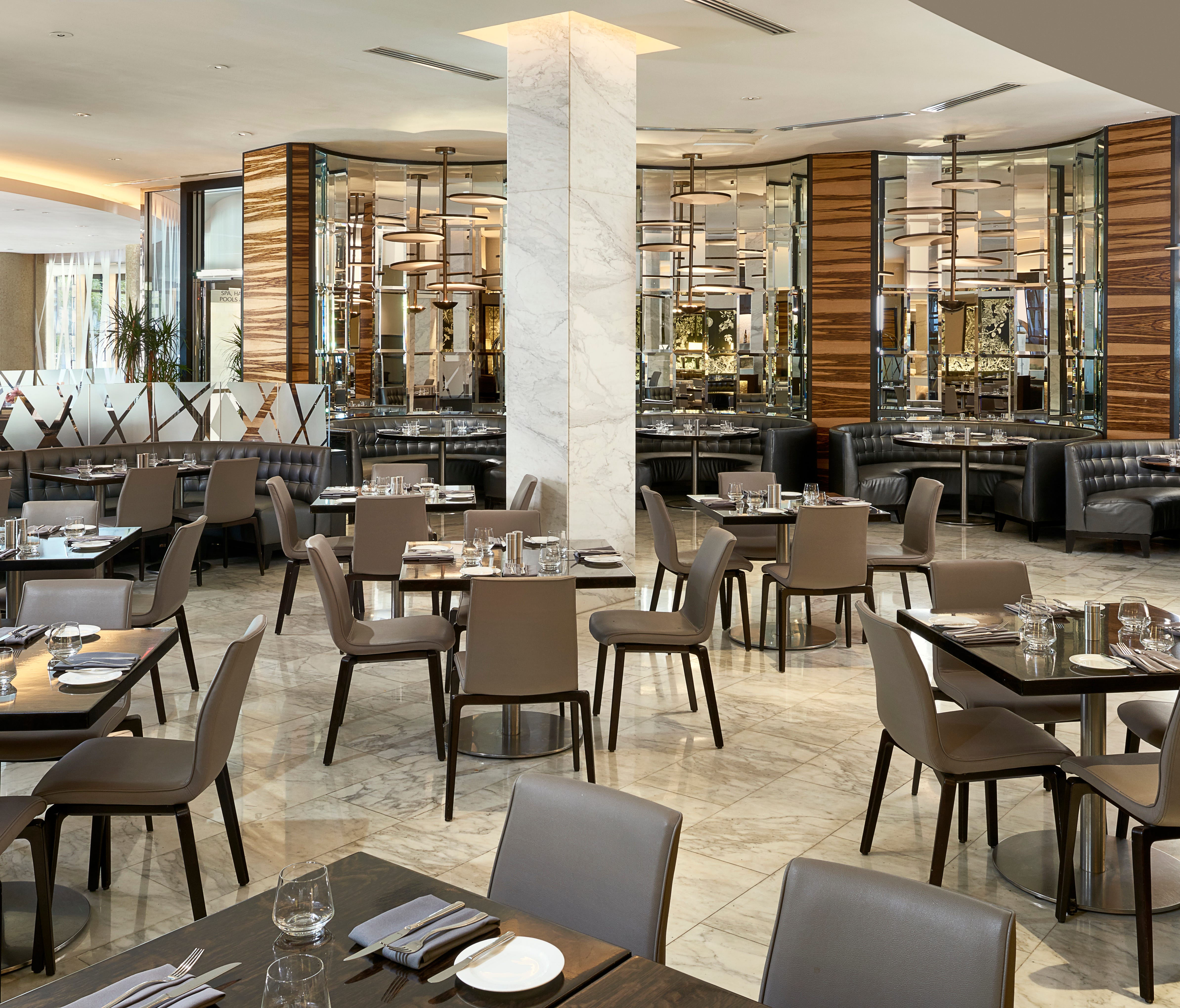 Luxury hotel Fontainebleau Miami Beach is offering 25% off stays of two nights or more with complimentary American breakfast for two at onsite Vida restaurant each morning. Fontainebleau is the home of award-winning dining such as Hakkasan, Scarpetta